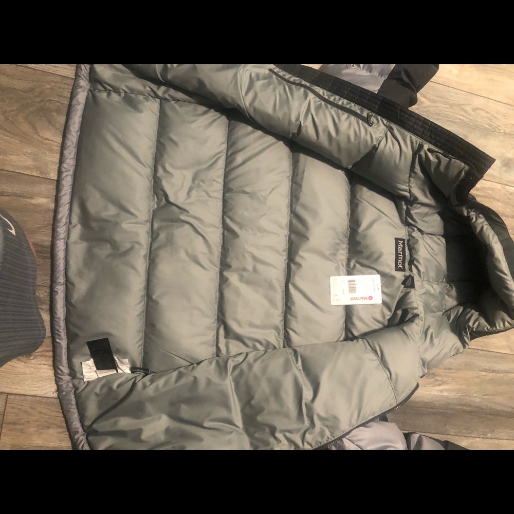 Marmot Guides Down Hoody Jacket Men’s Small 250$$. - Picture 8 of 8